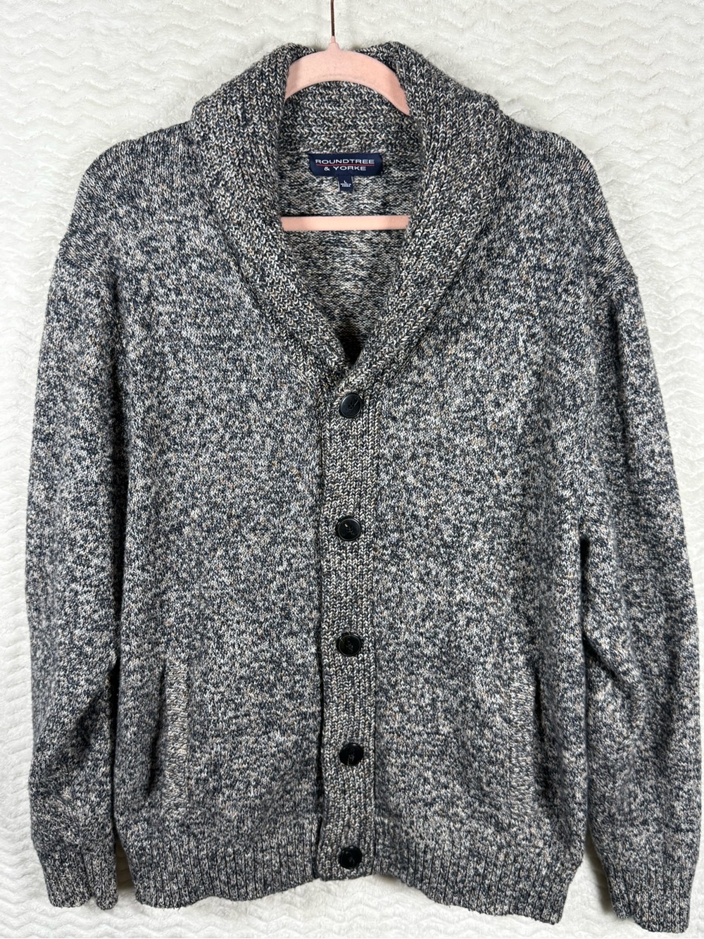 Roundtree & Yorke Men's Speckled Gray Shawl Collar Cardigan with buttons